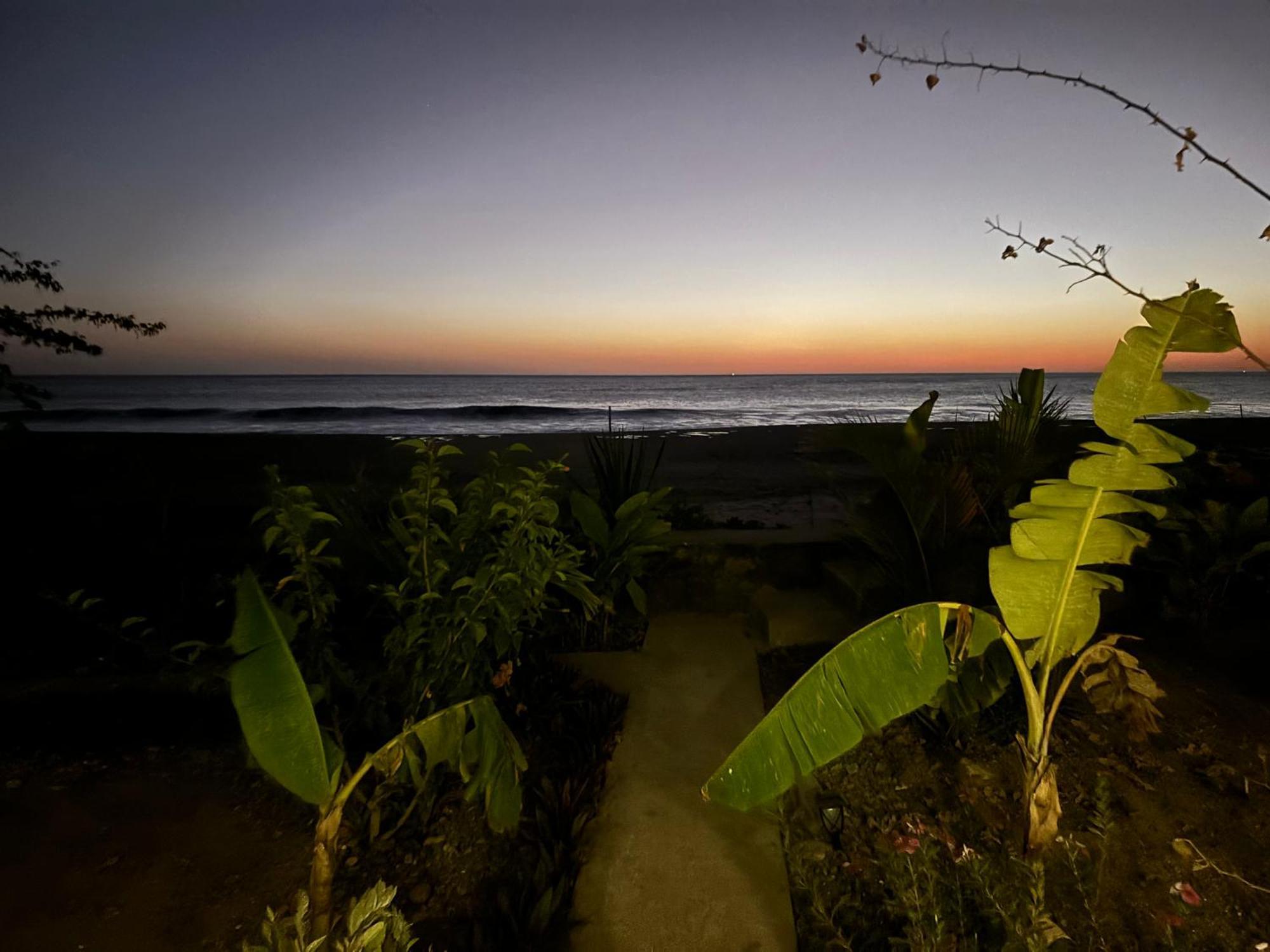 Stella Mar Oceanfront Hotel Попойо Экстерьер фото