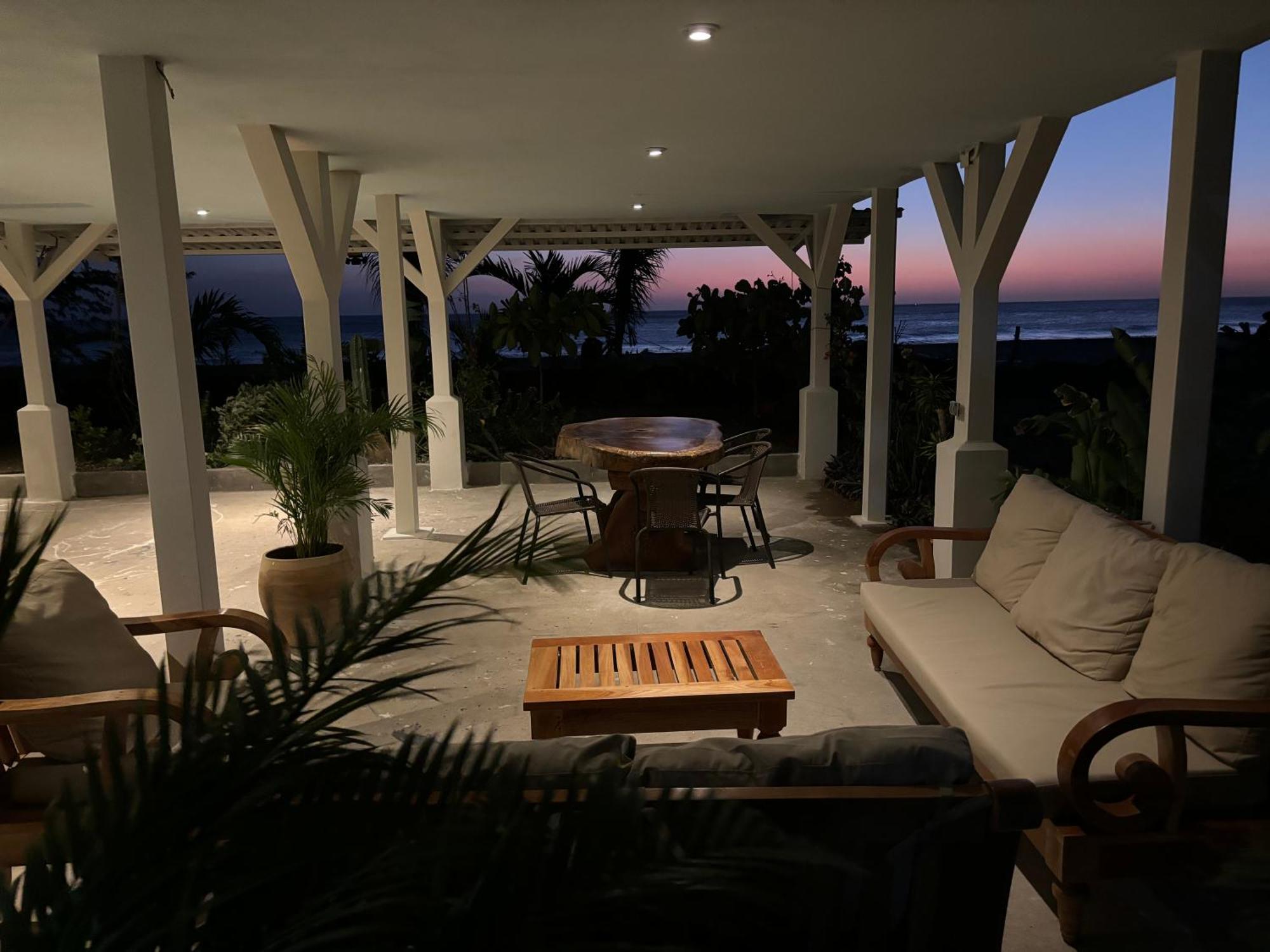 Stella Mar Oceanfront Hotel Попойо Экстерьер фото