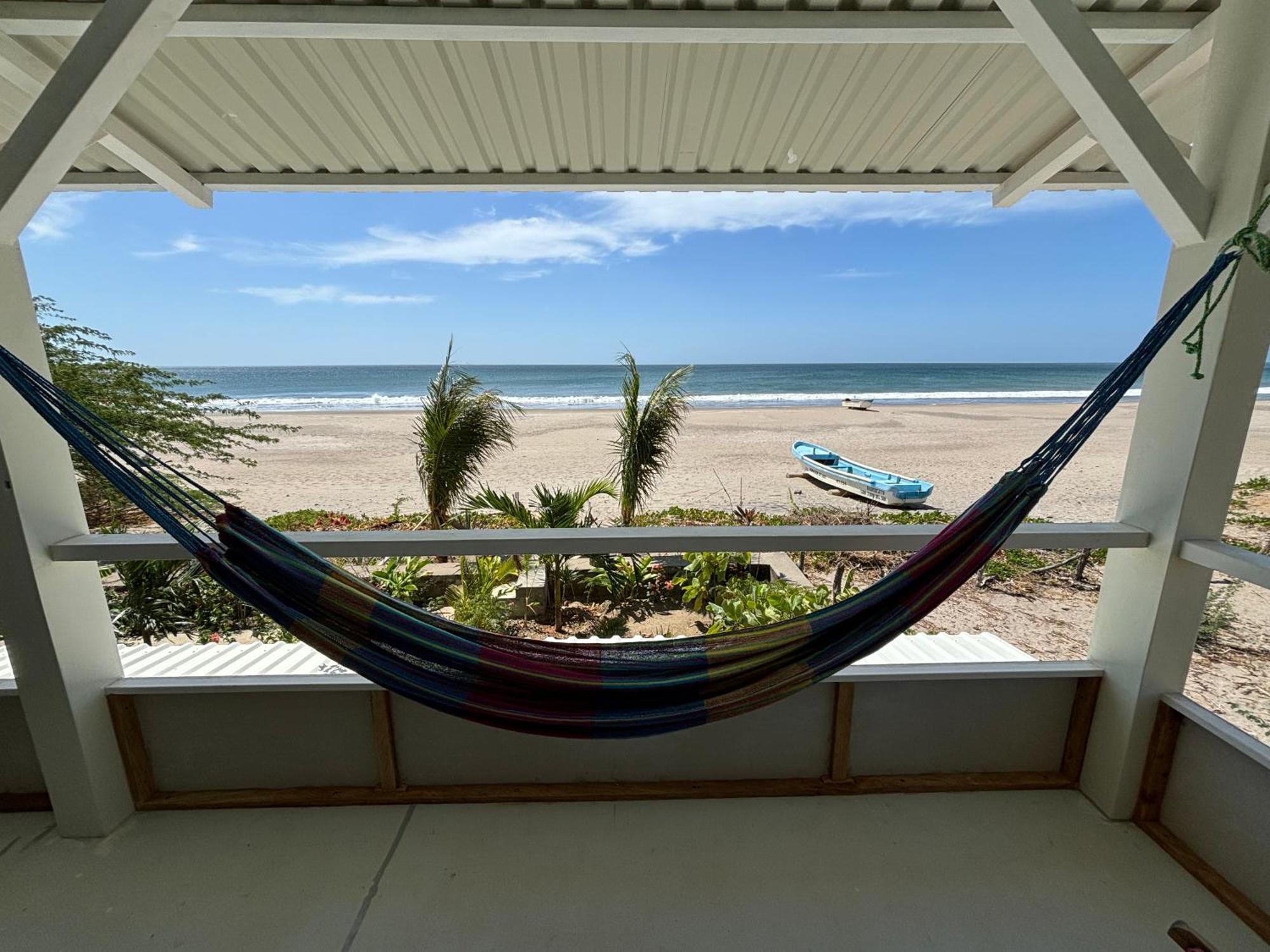 Stella Mar Oceanfront Hotel Попойо Экстерьер фото
