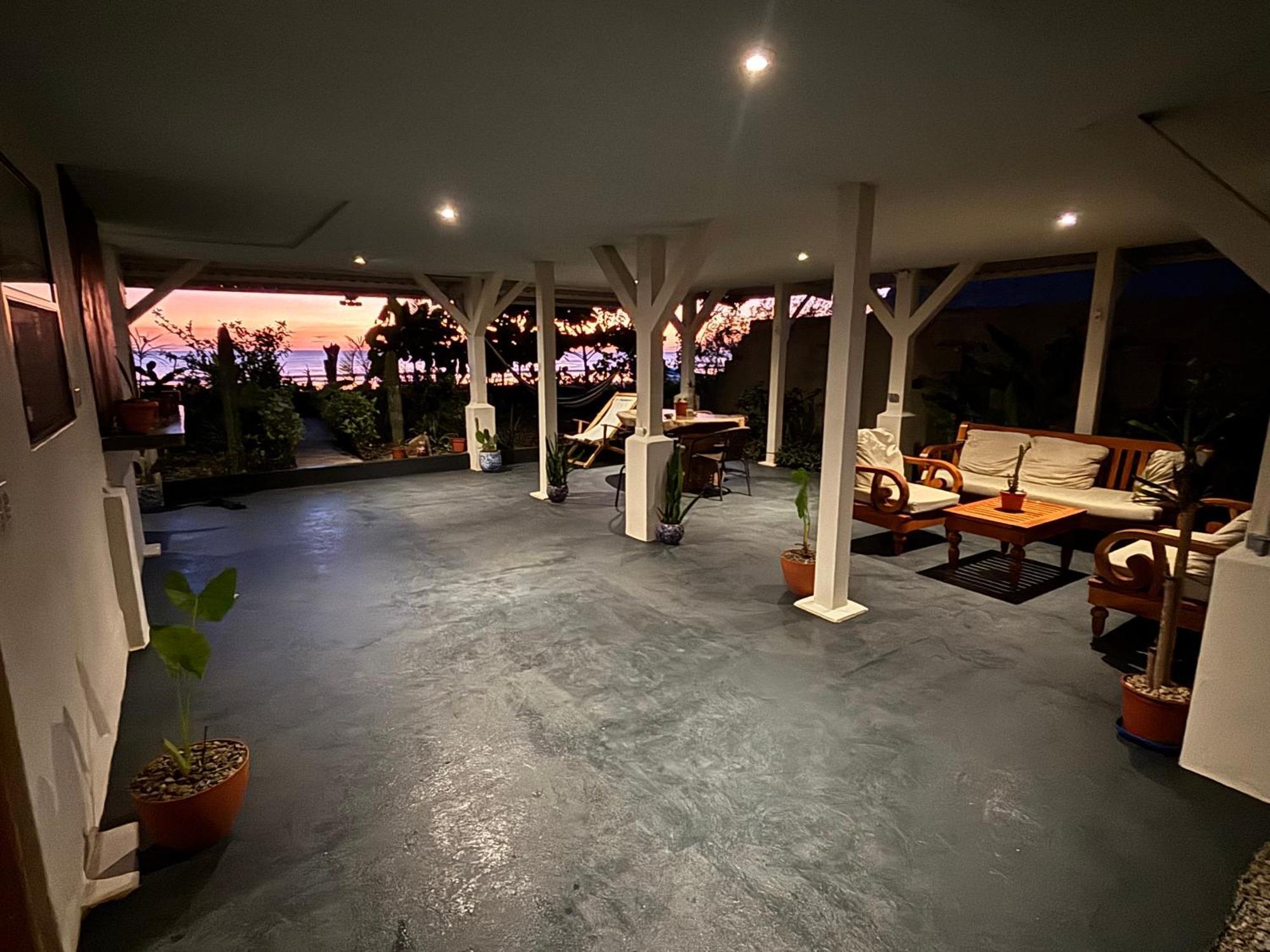 Stella Mar Oceanfront Hotel Попойо Экстерьер фото