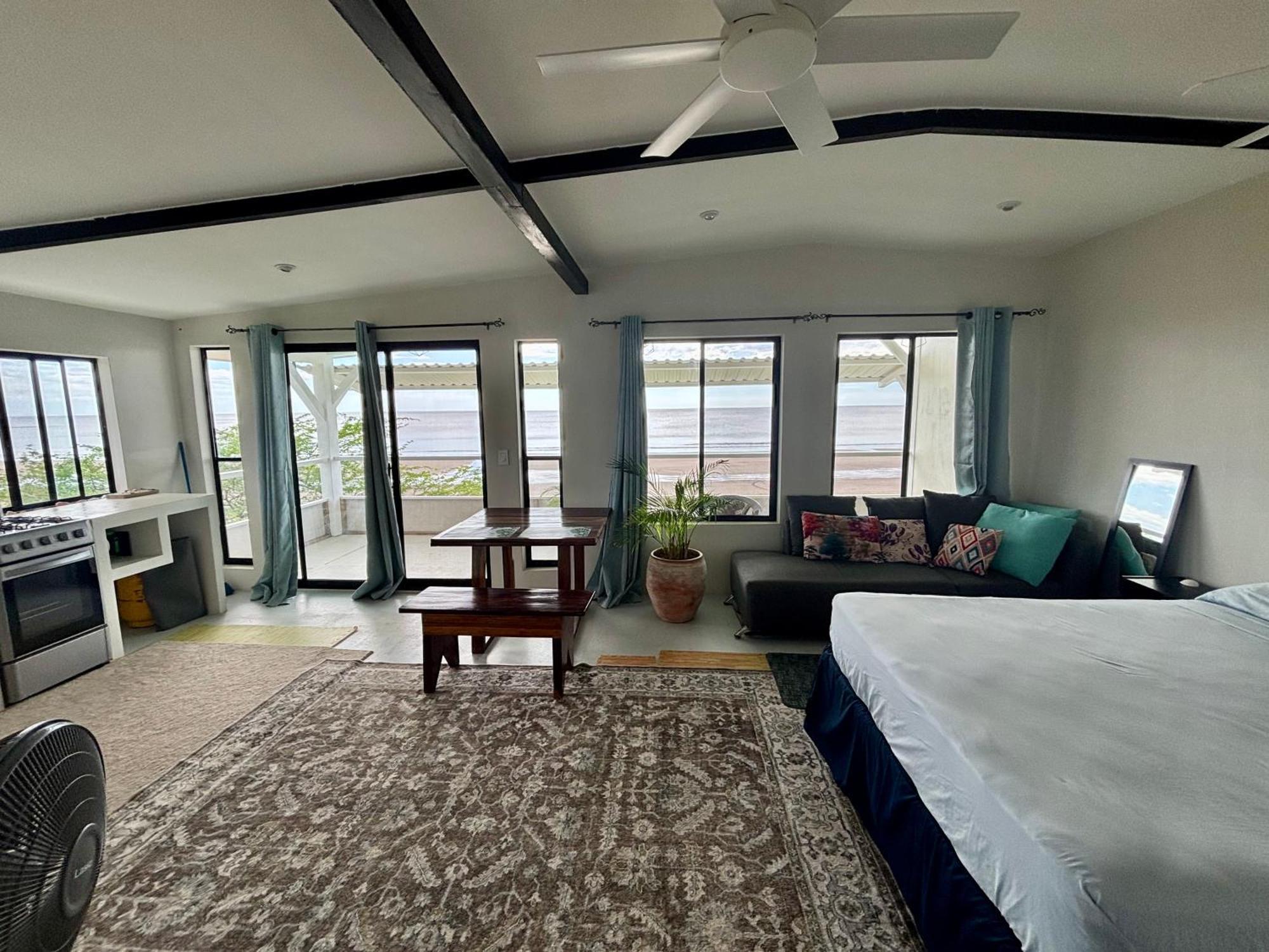 Stella Mar Oceanfront Hotel Попойо Экстерьер фото